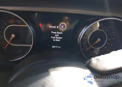 2021 Jeep Wrangler Unlimited Freedom 4X4 из США, поврежденный, VIN 1C4HJXDN5MW755744